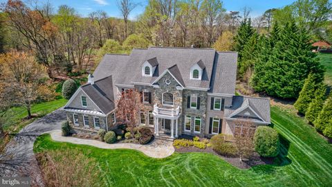 11050 HEATHLAND DRIVE OAKTON VA 22124