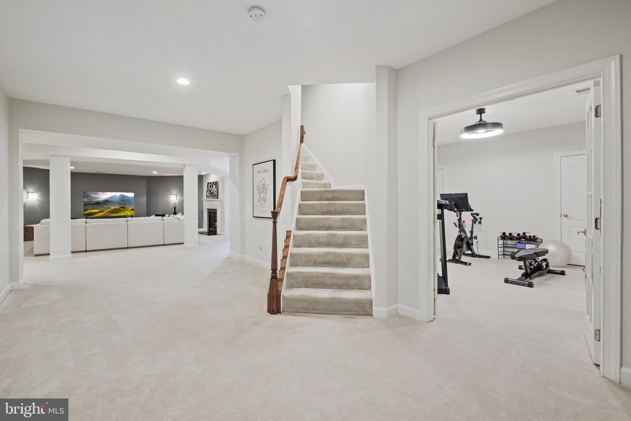 OAKTON - Residential