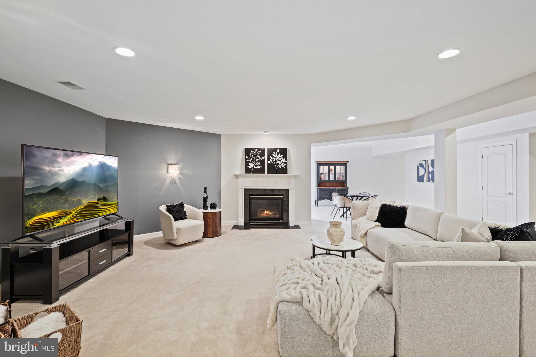 OAKTON - Residential