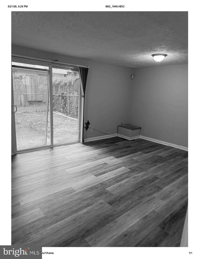 EDGEWATER VILLAGE - Residential