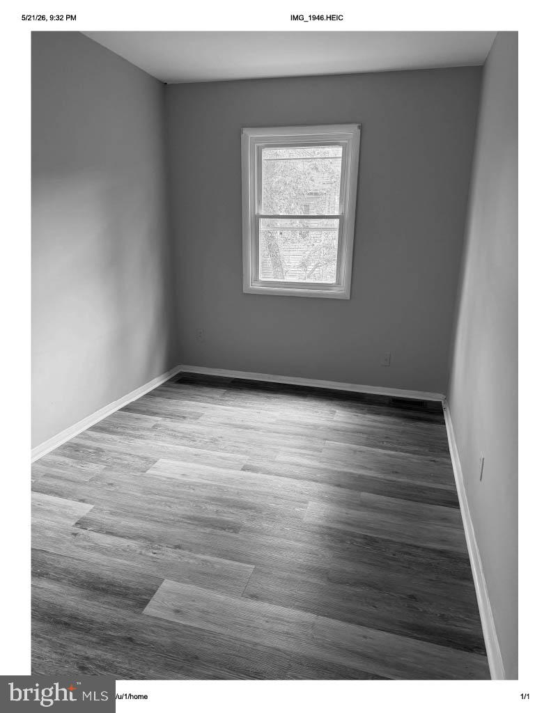 EDGEWATER VILLAGE - Residential