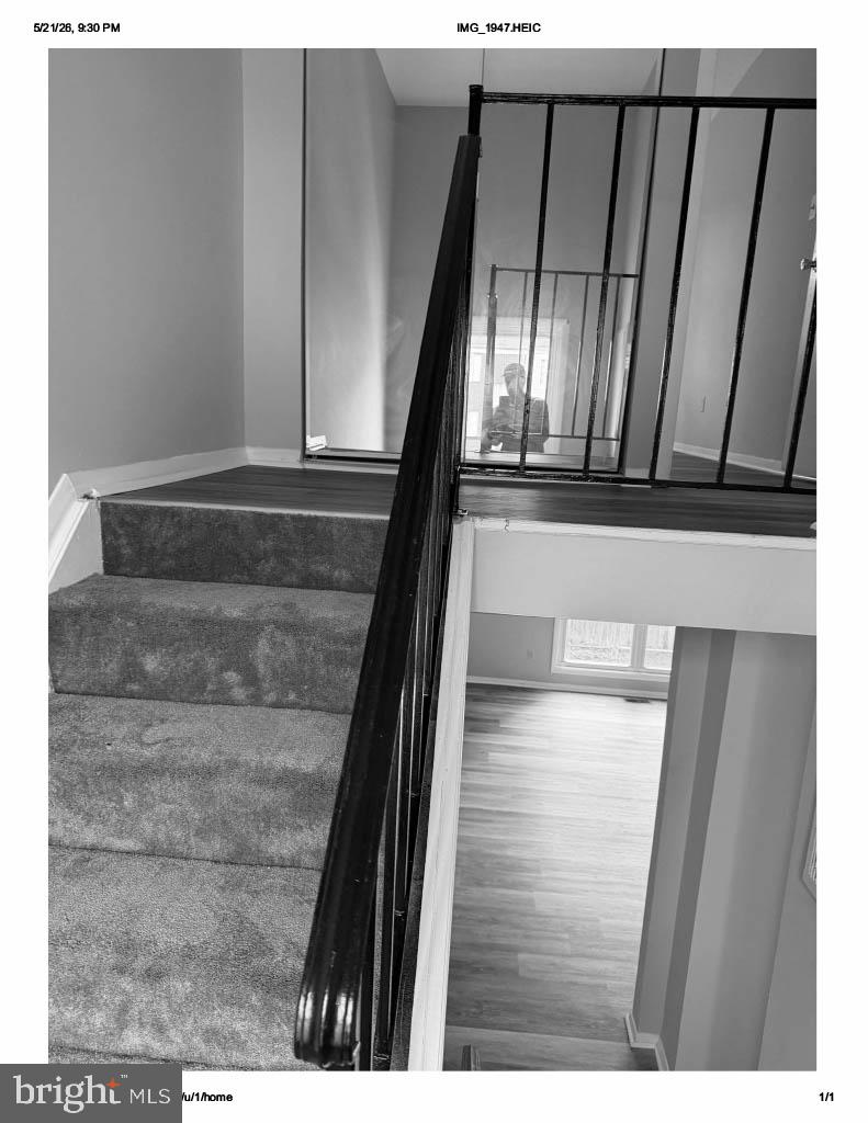 EDGEWATER VILLAGE - Residential