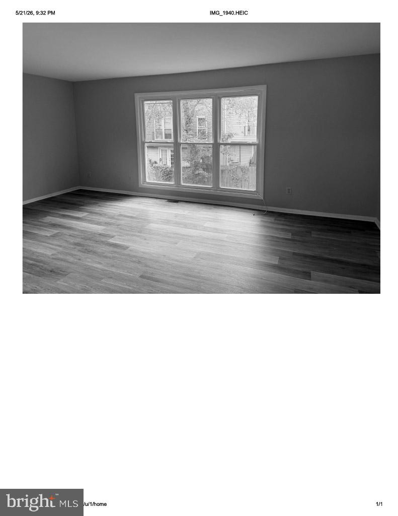 EDGEWATER VILLAGE - Residential