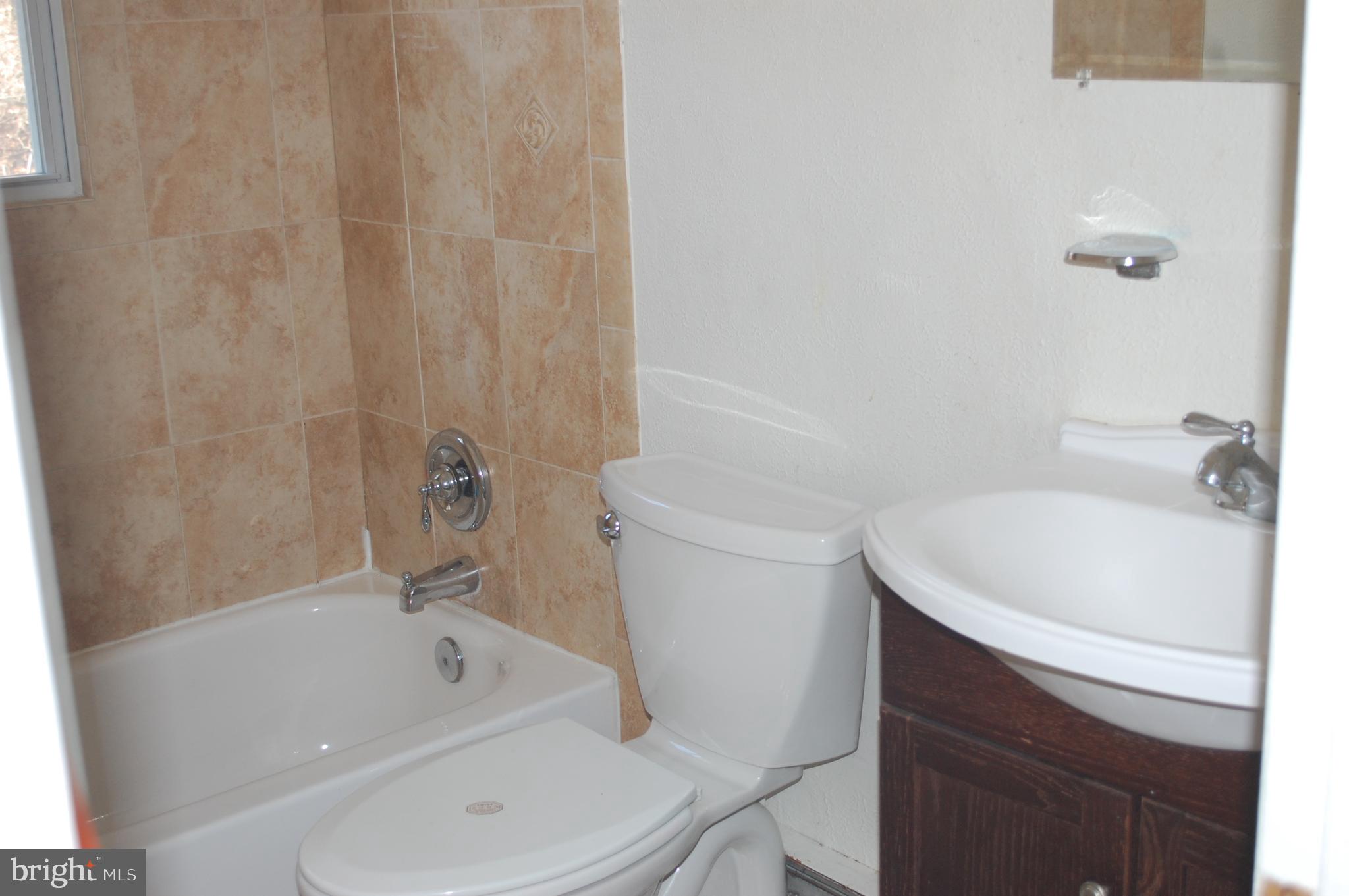 DALE CITY - Residential Lease