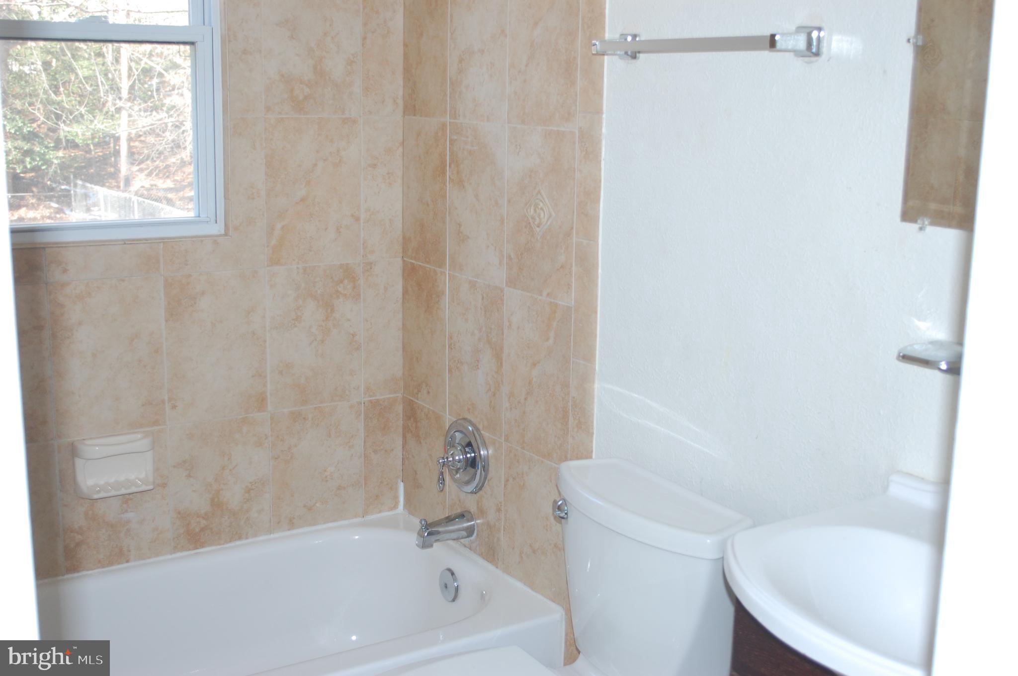 DALE CITY - Residential Lease