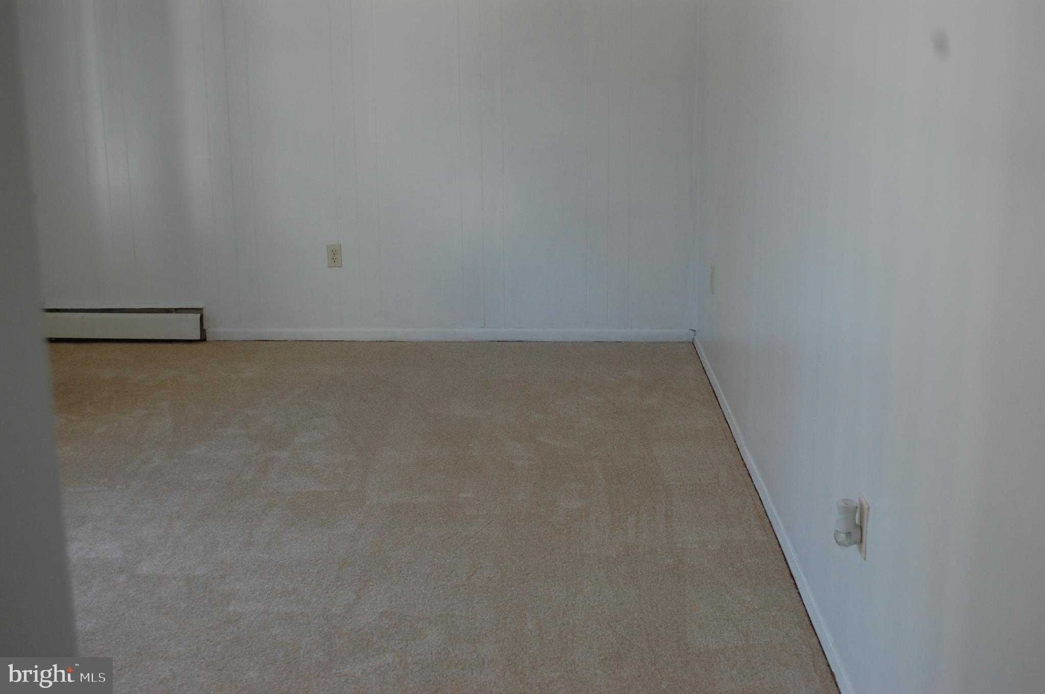 DALE CITY - Residential Lease