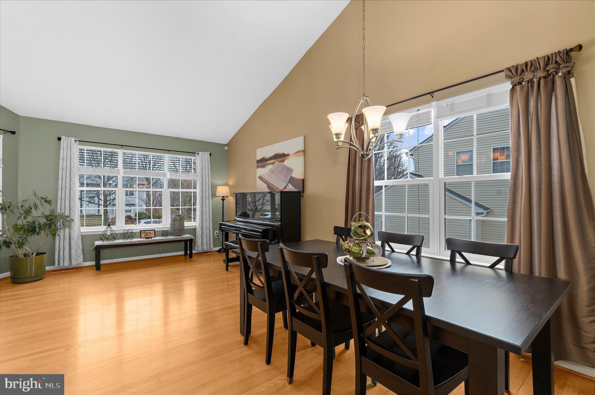 WILLOW RUN - Residential