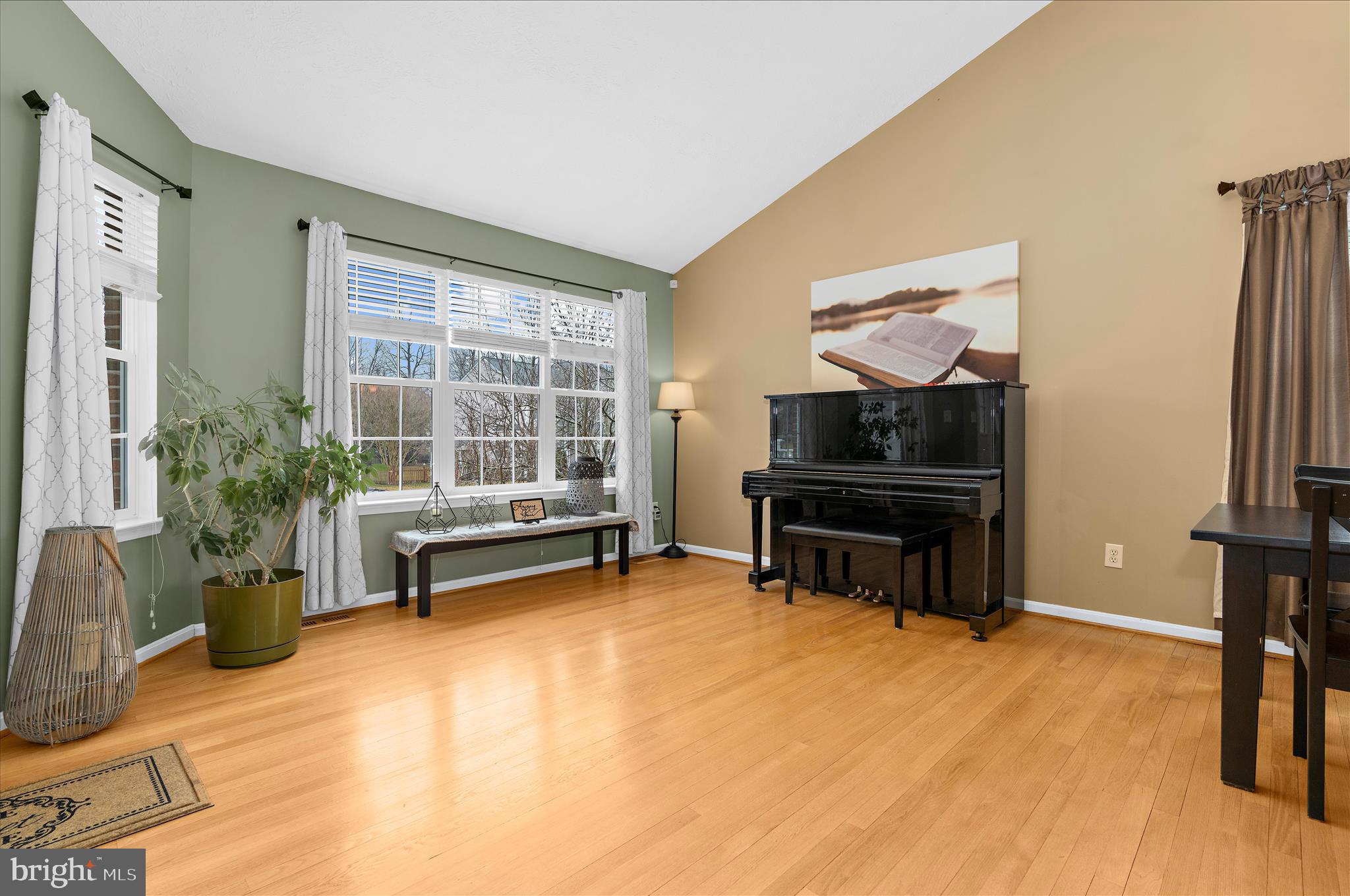 WILLOW RUN - Residential