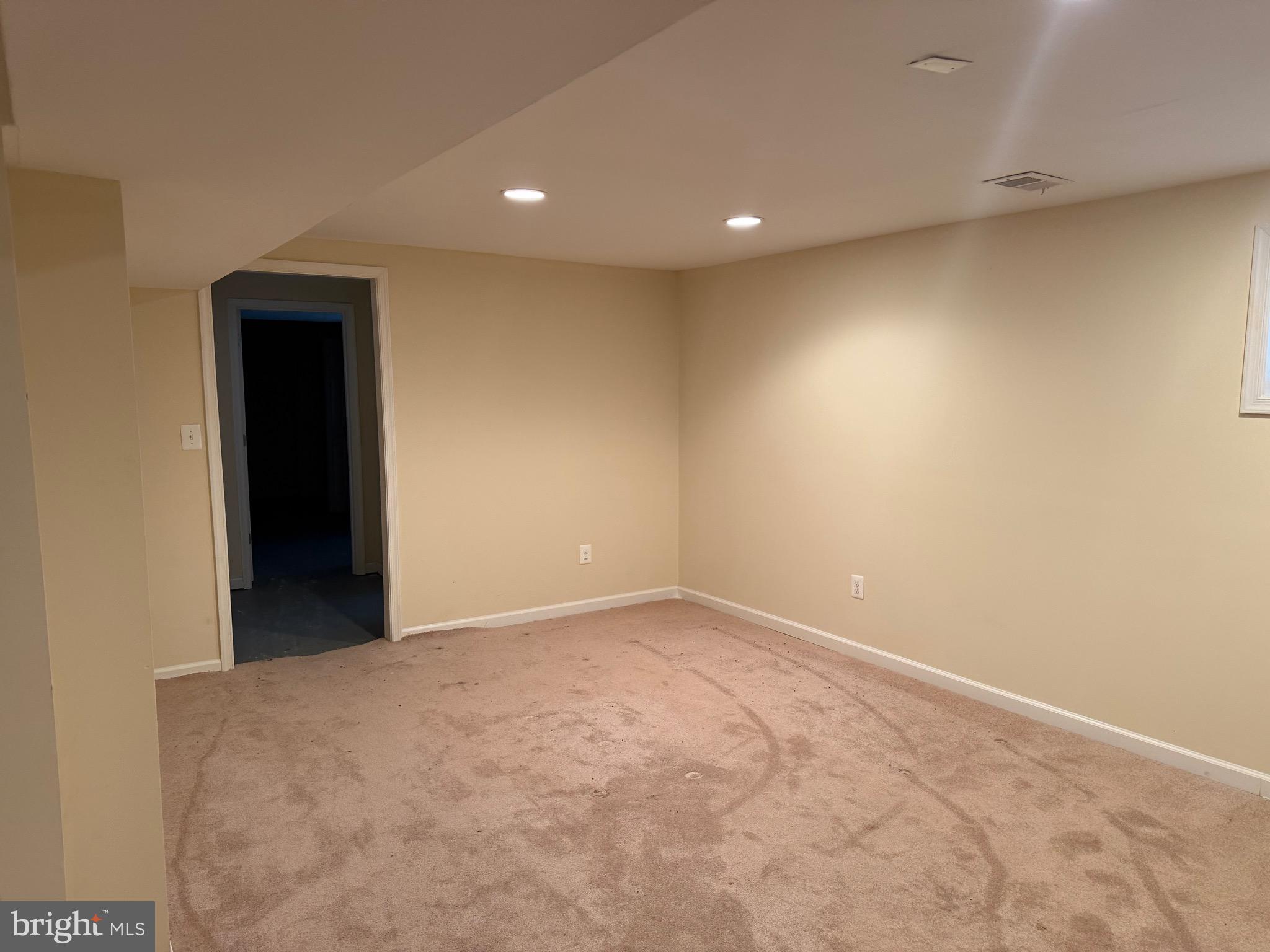 HOLLY SPRINGS - Residential