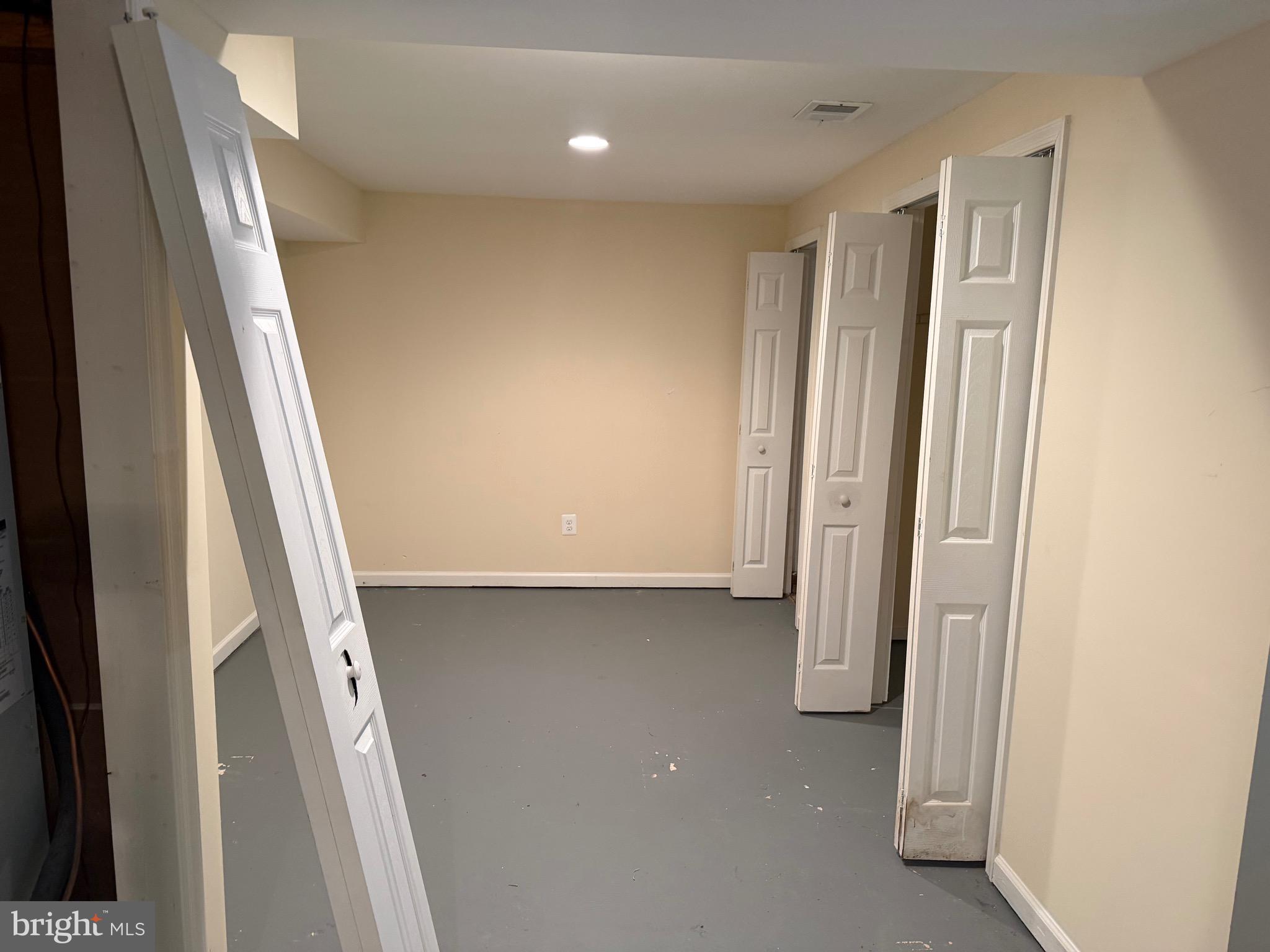 HOLLY SPRINGS - Residential