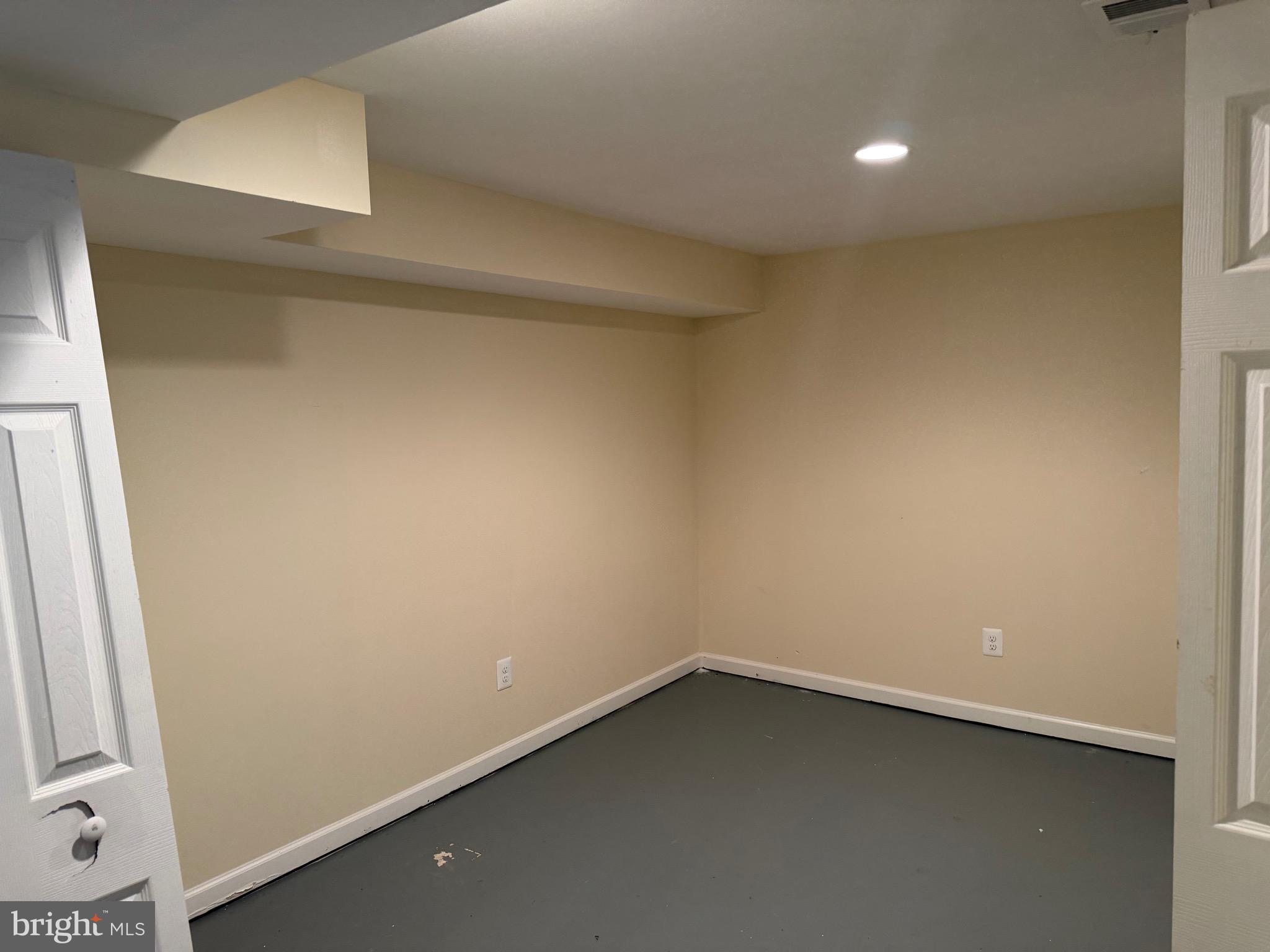 HOLLY SPRINGS - Residential