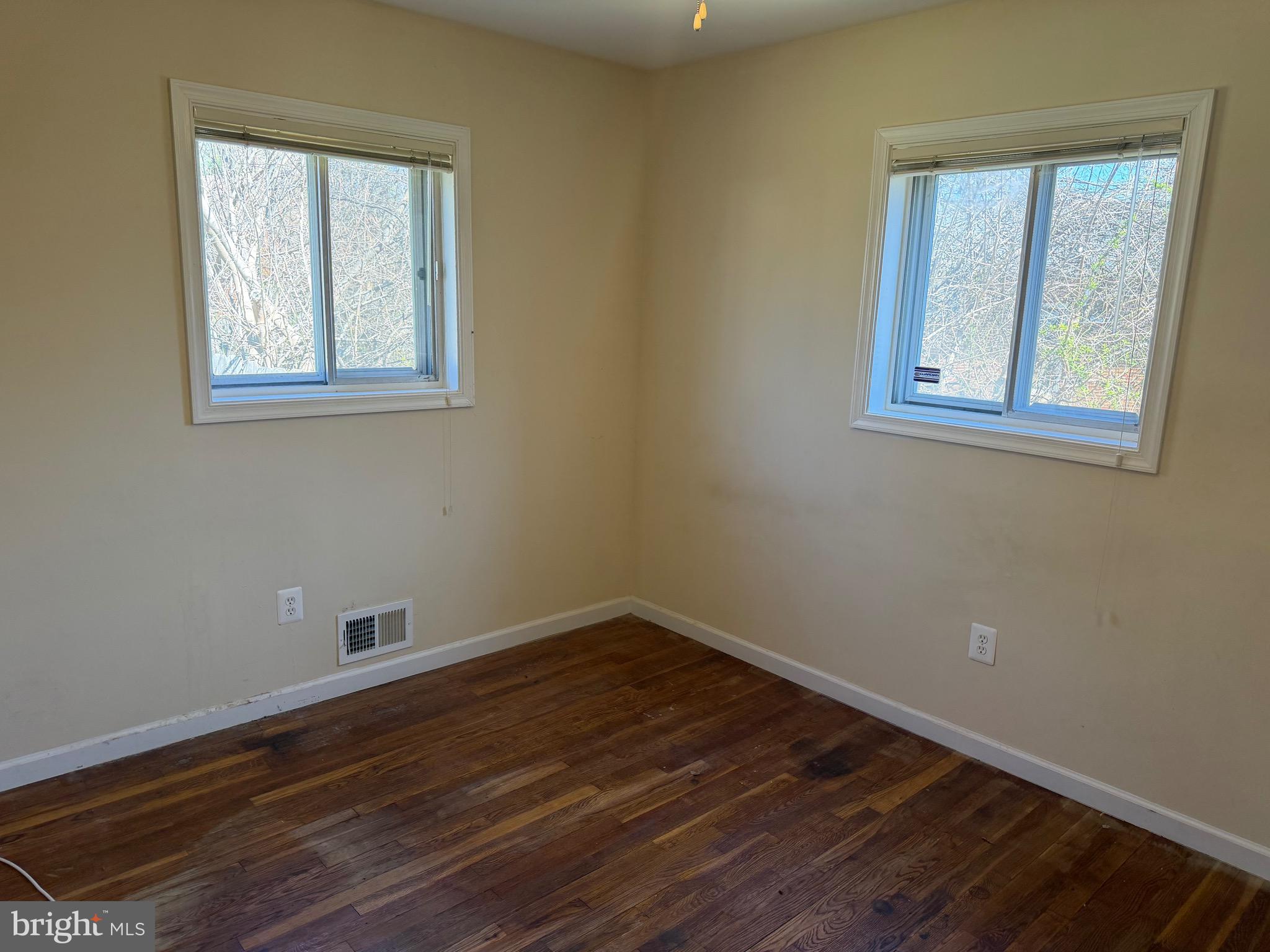 HOLLY SPRINGS - Residential