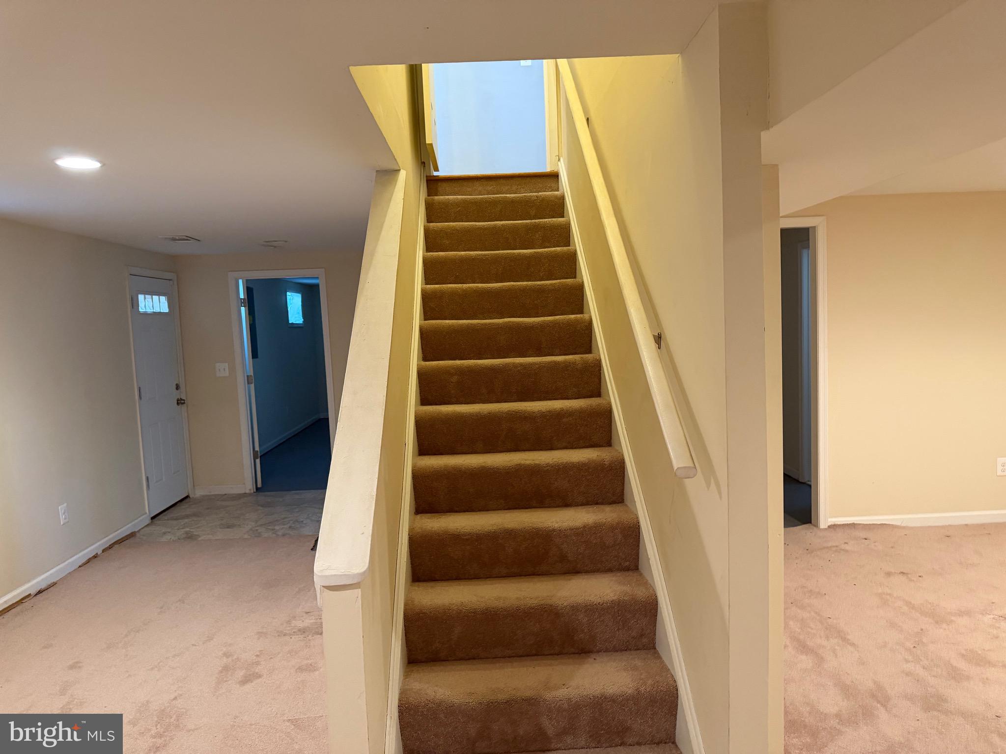 HOLLY SPRINGS - Residential