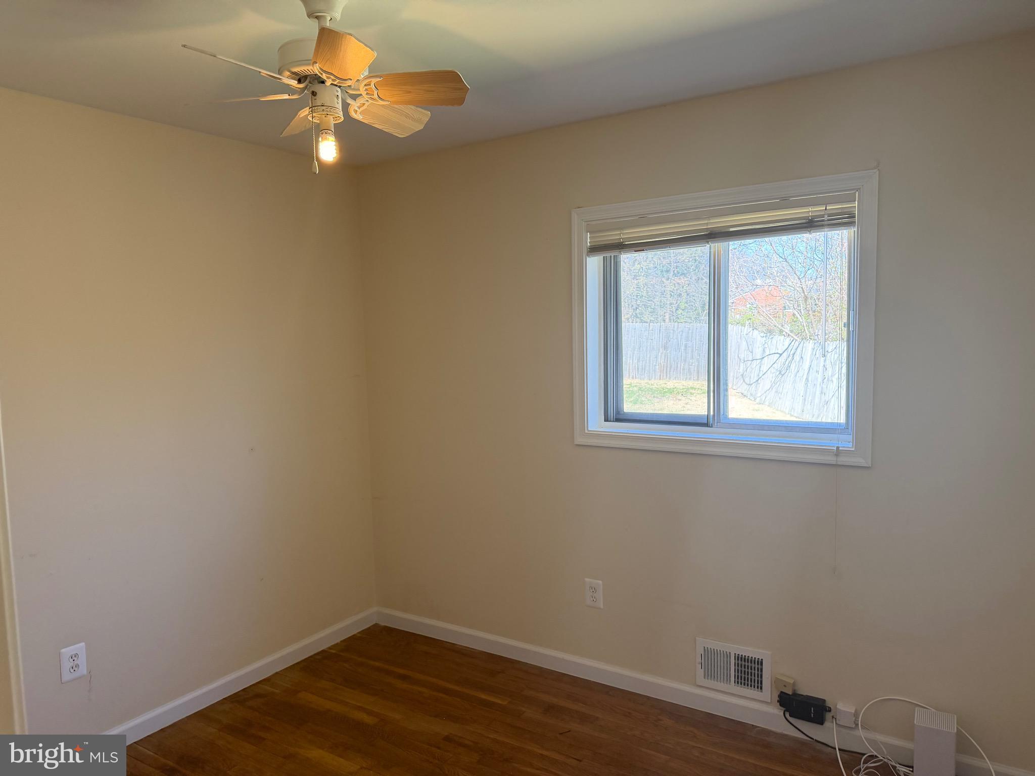 HOLLY SPRINGS - Residential