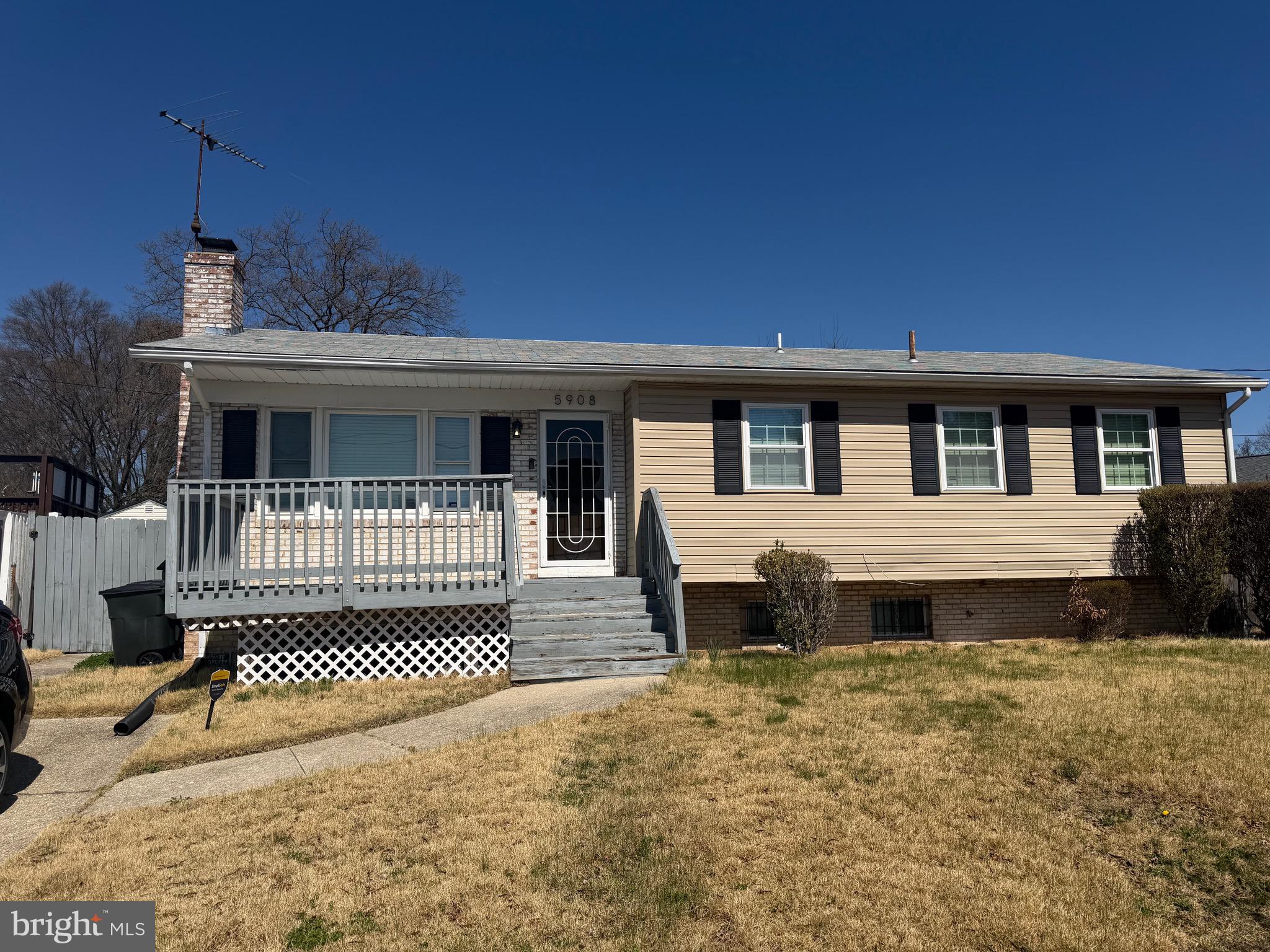 HOLLY SPRINGS - Residential