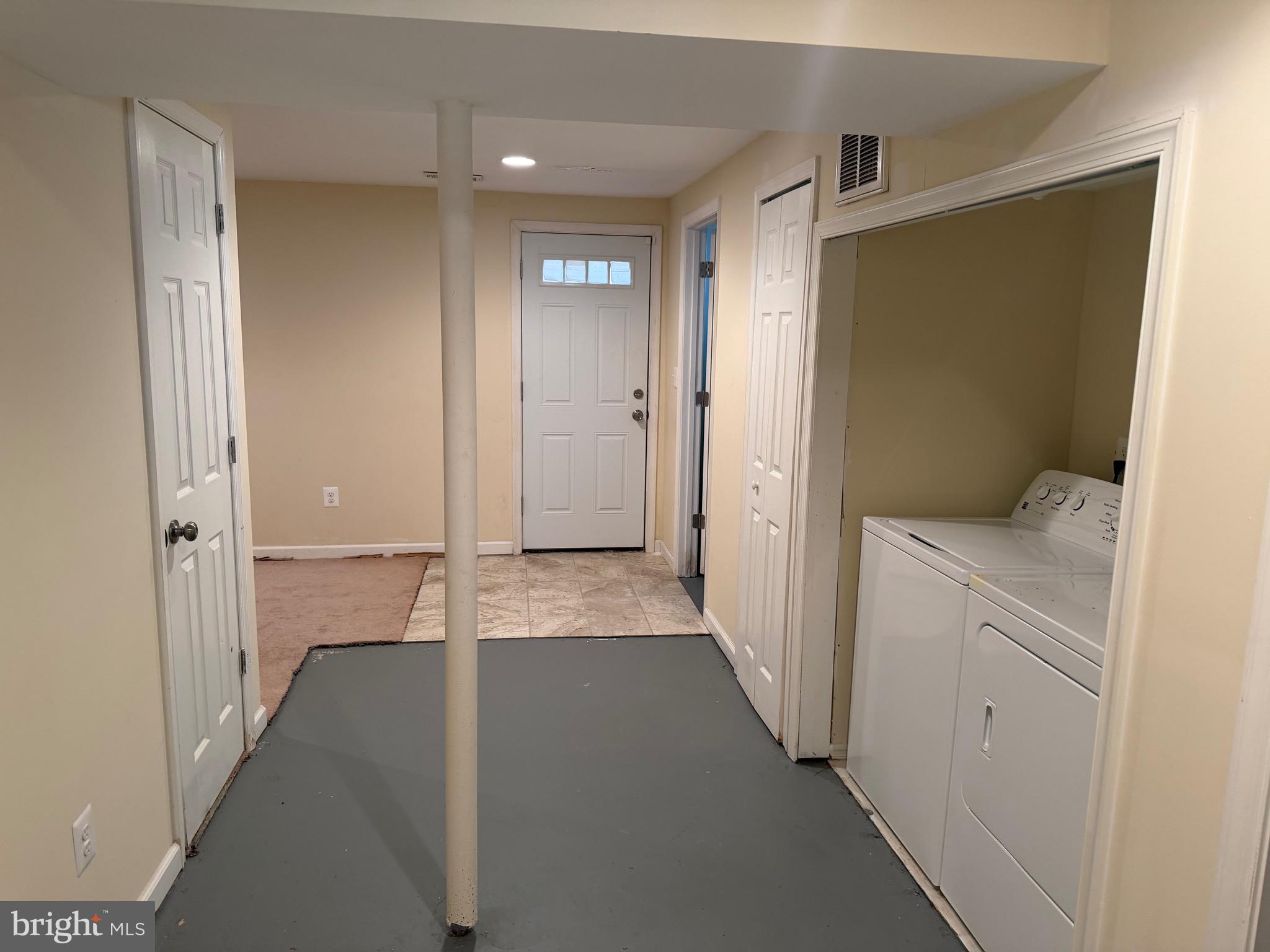 HOLLY SPRINGS - Residential