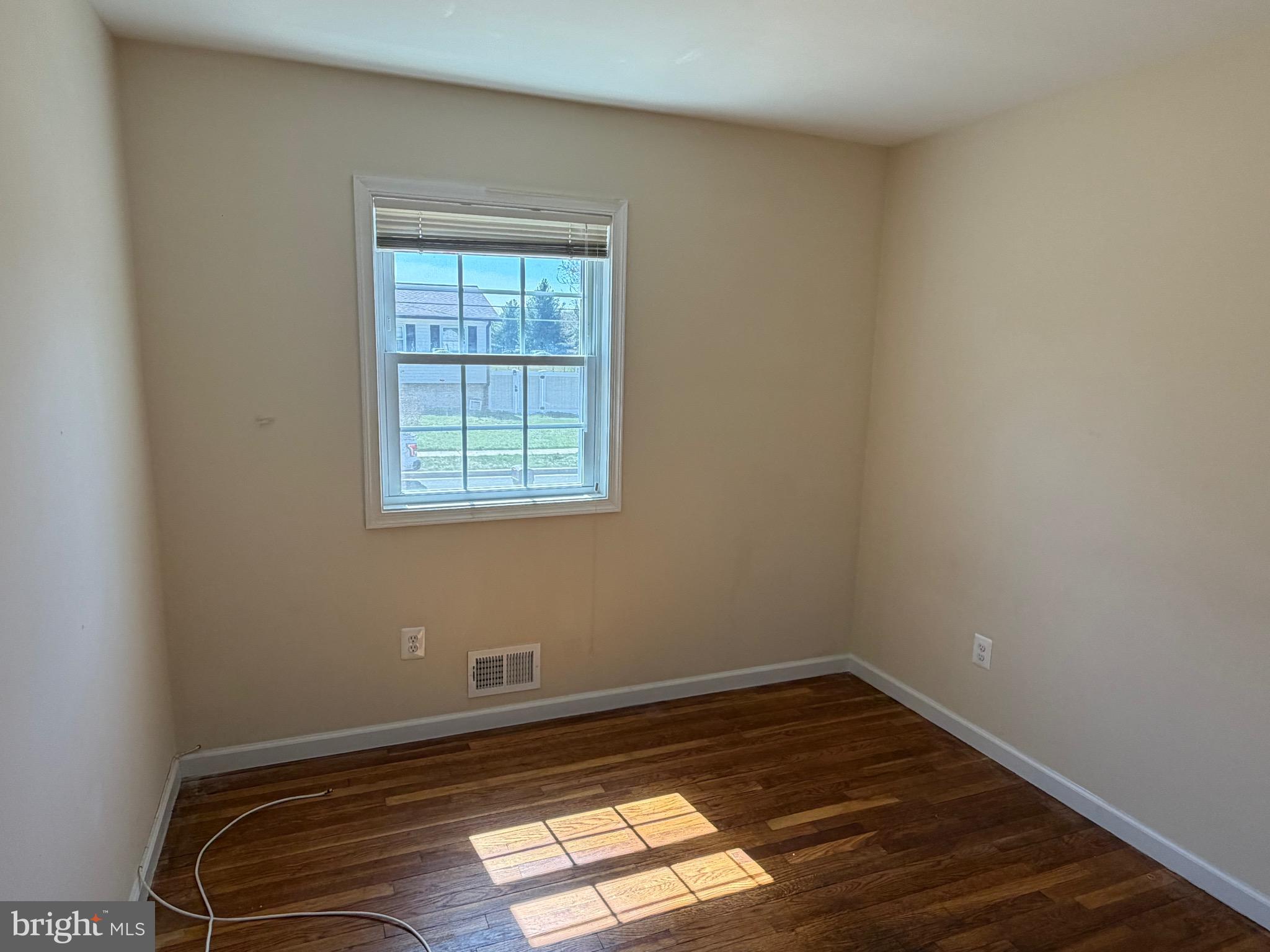 HOLLY SPRINGS - Residential