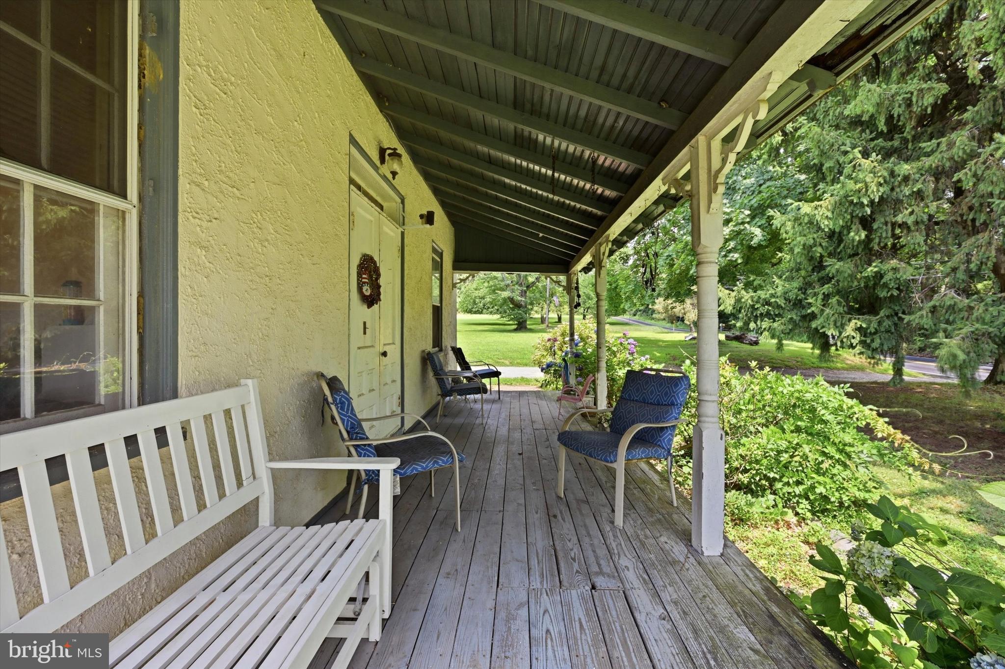 1208 VALLEY ROAD