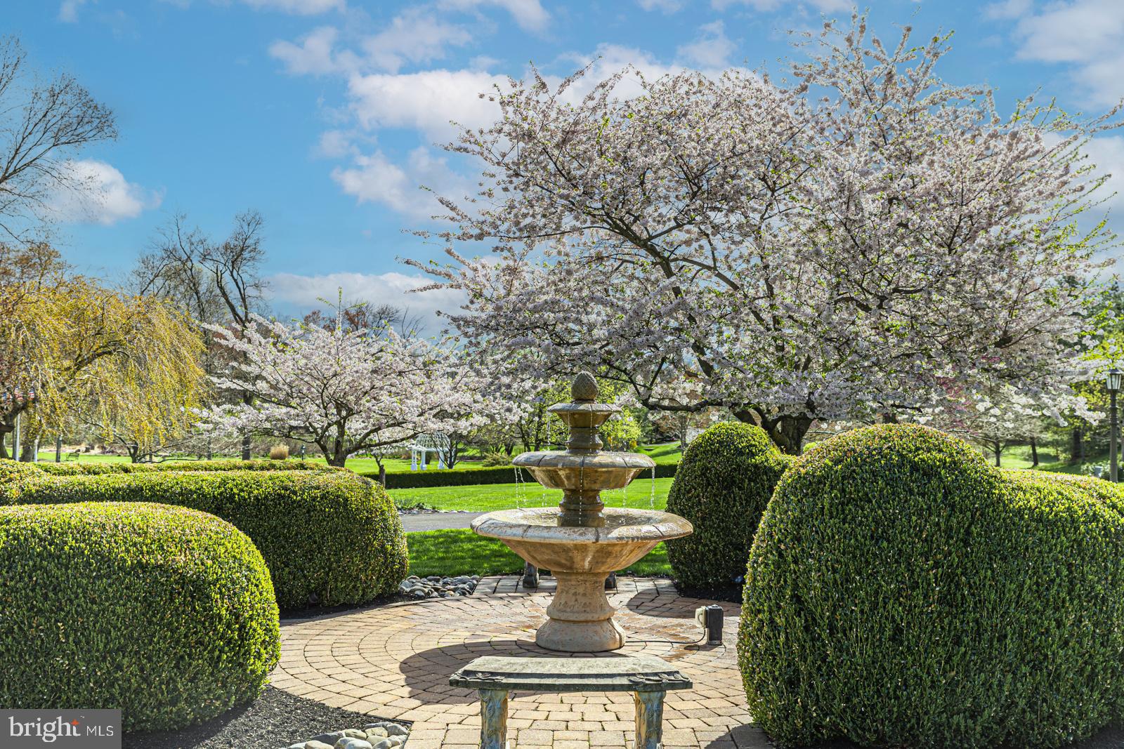 STONE RIDGE ESTATES - Residential