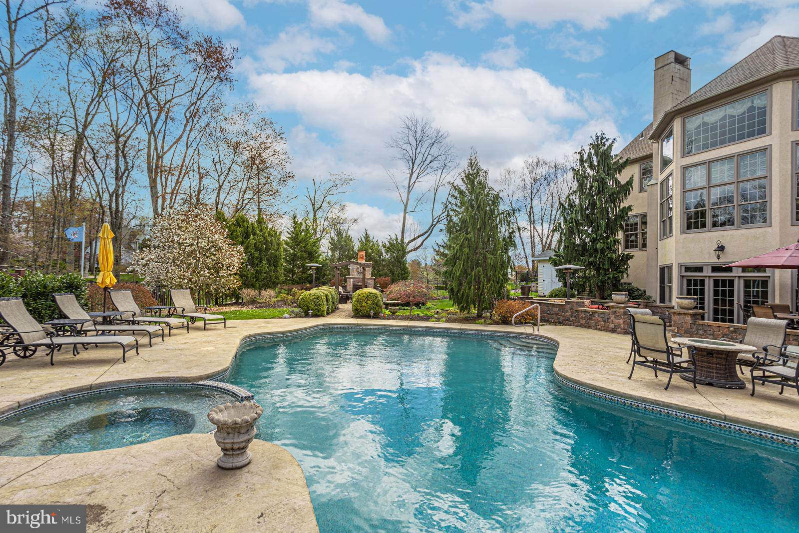 STONE RIDGE ESTATES - Residential