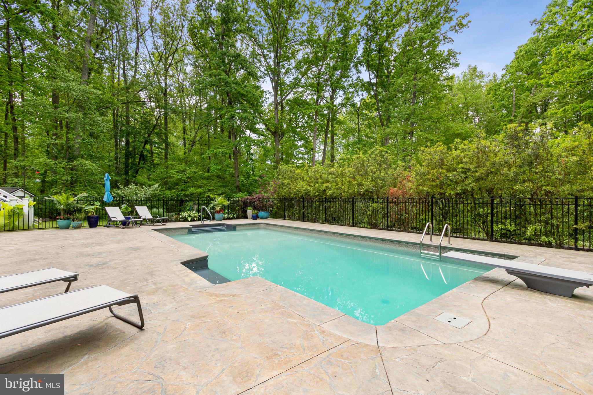 10108 ROCKINGHORSE LANE