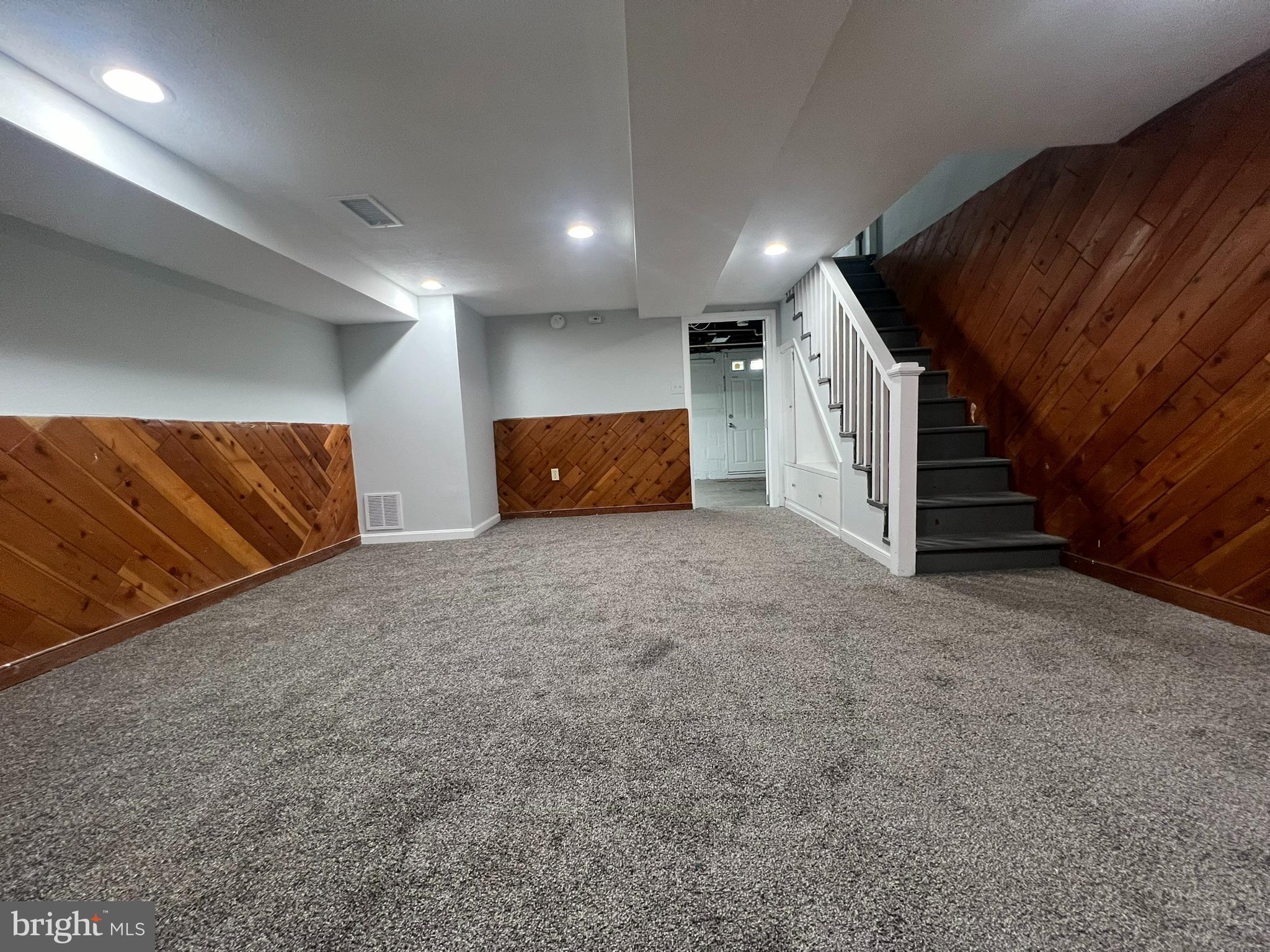 BROOKLYN PARK - Residential Lease