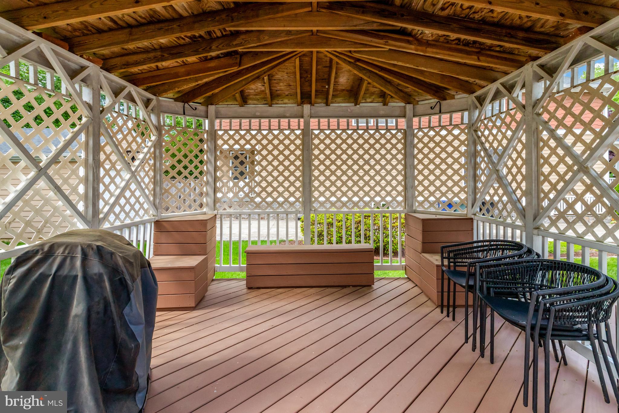 WAVERLY HILLS - Residential