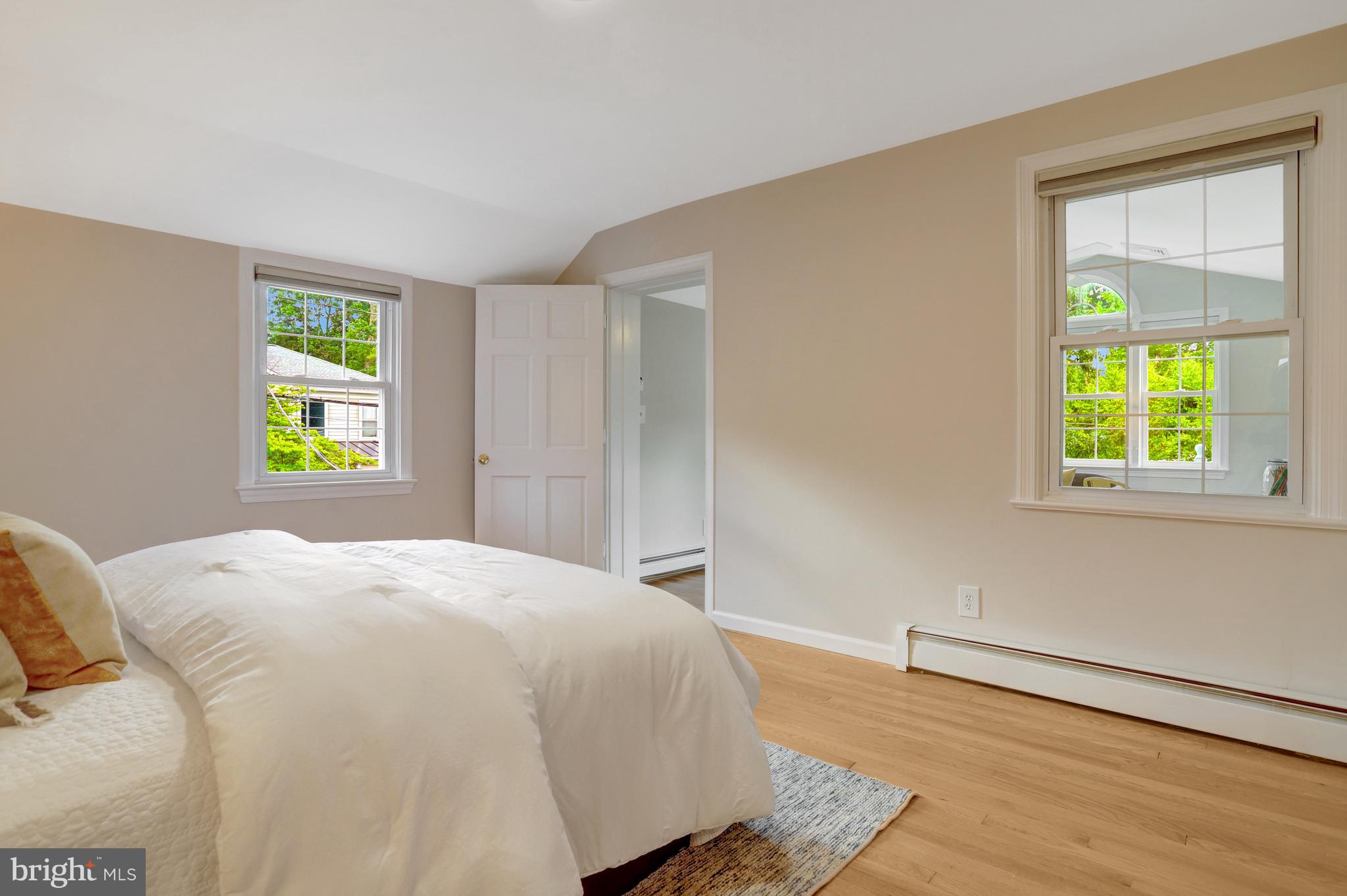 WAVERLY HILLS - Residential