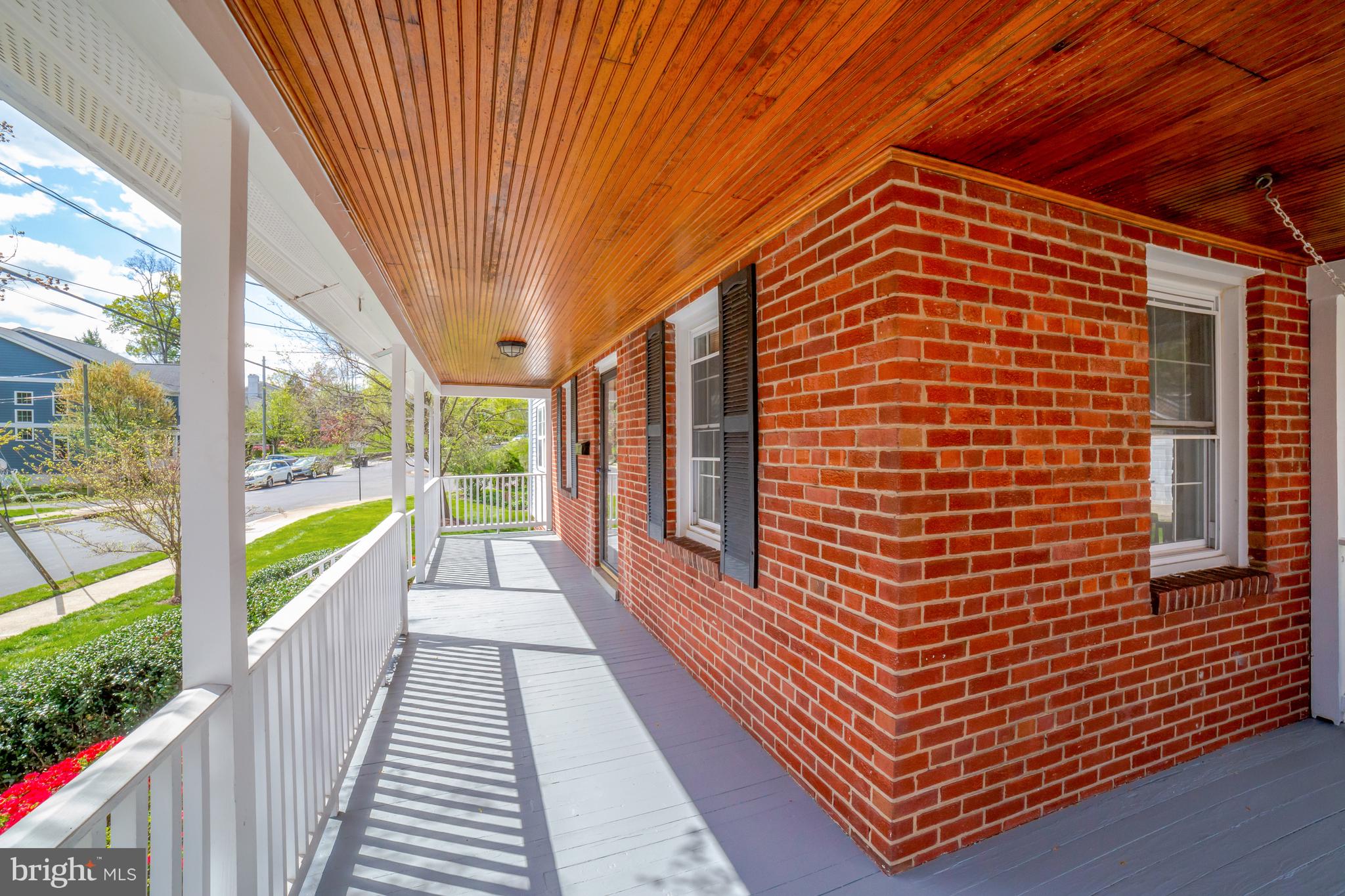 WAVERLY HILLS - Residential