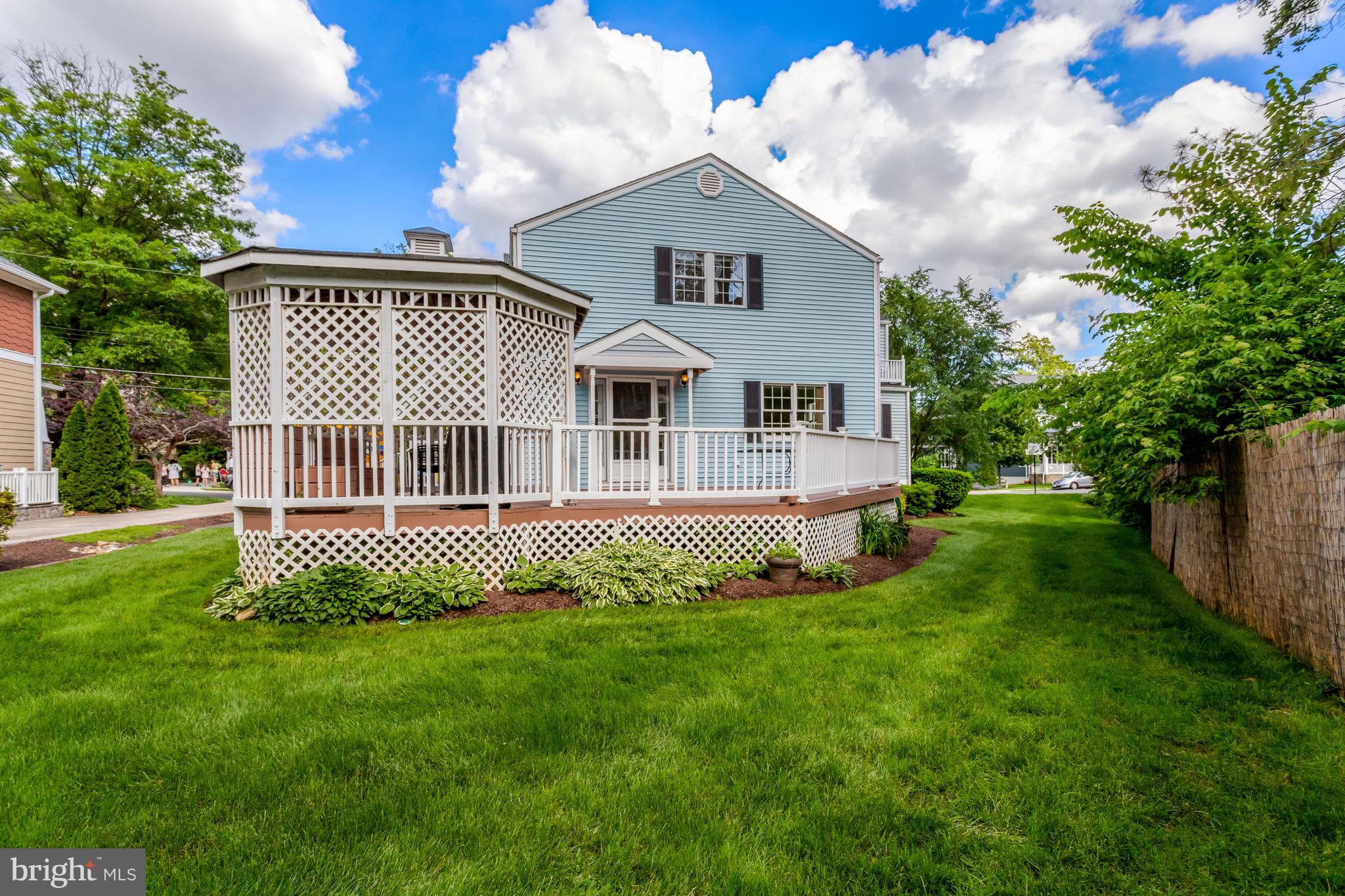 WAVERLY HILLS - Residential