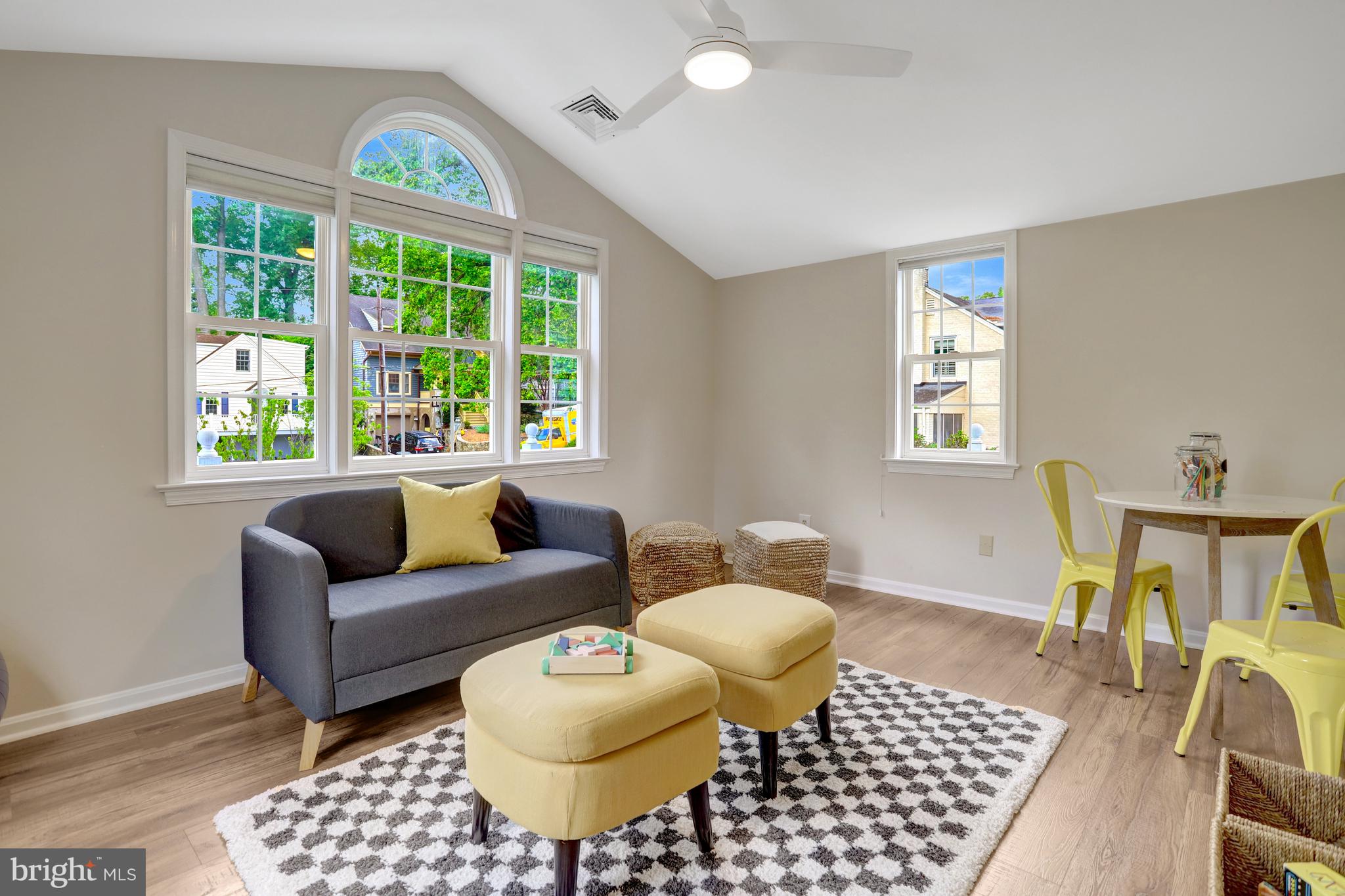 WAVERLY HILLS - Residential