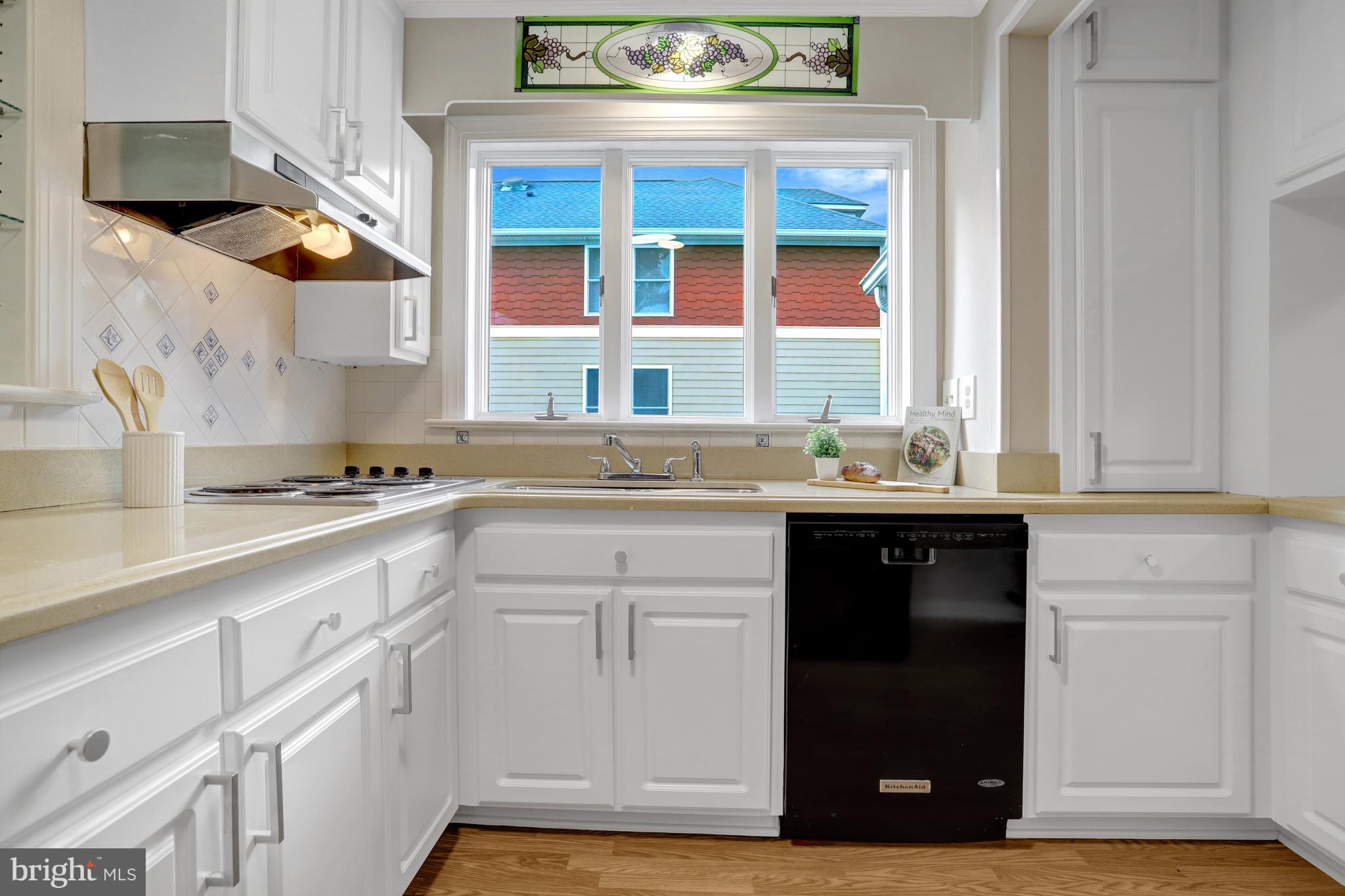 WAVERLY HILLS - Residential