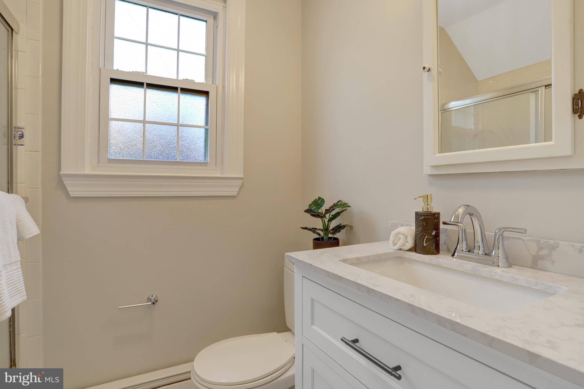 WAVERLY HILLS - Residential