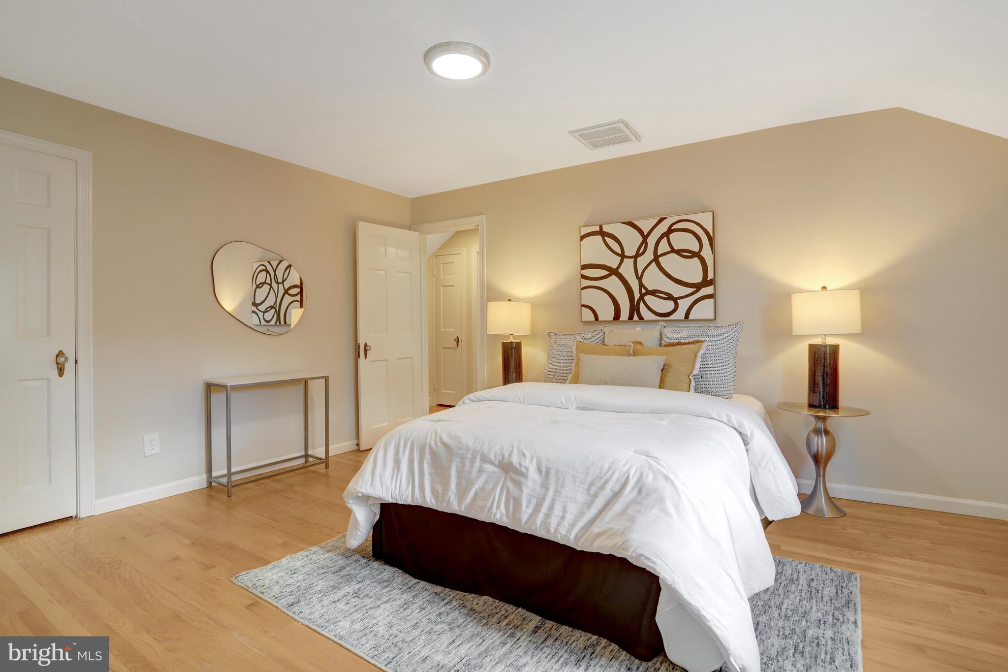 WAVERLY HILLS - Residential