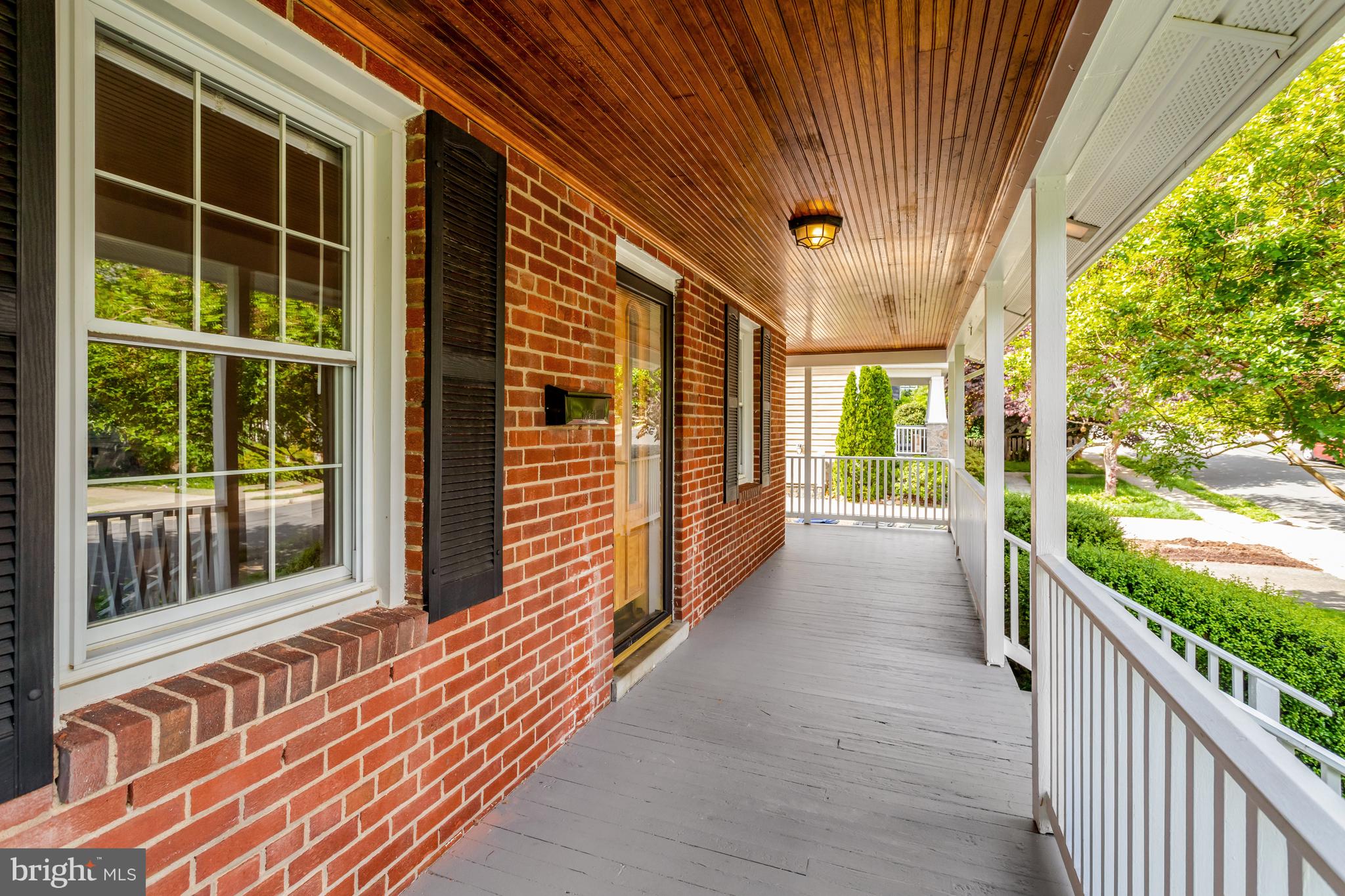 WAVERLY HILLS - Residential