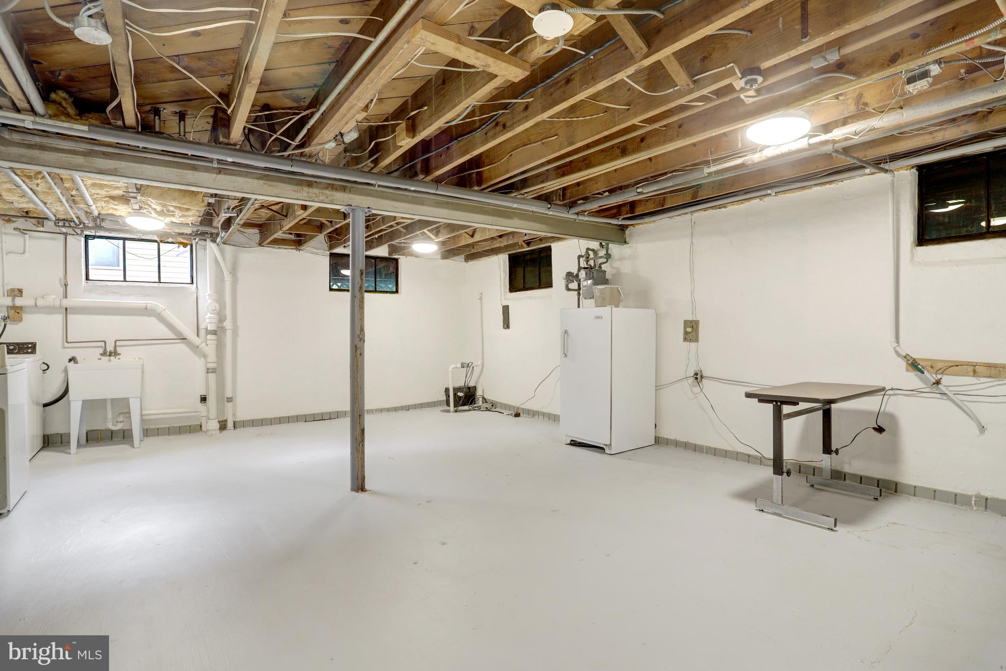 WAVERLY HILLS - Residential