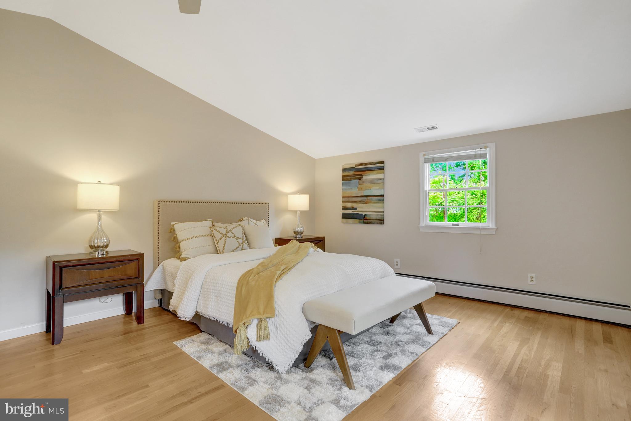 WAVERLY HILLS - Residential