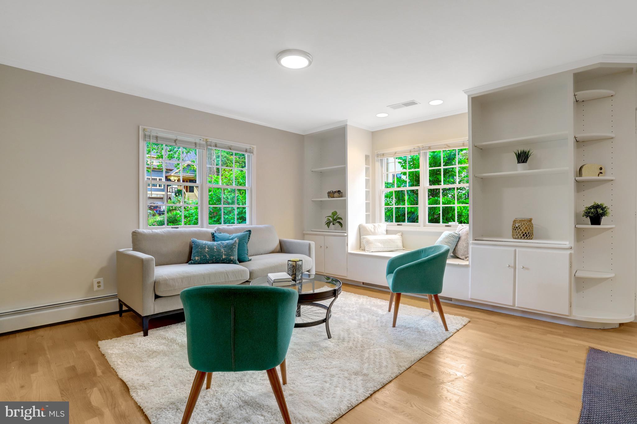 WAVERLY HILLS - Residential