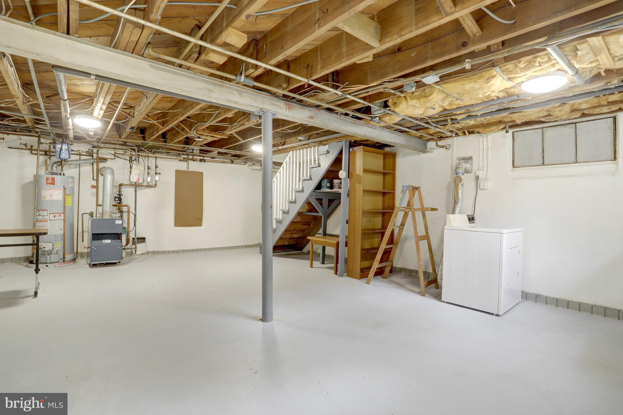 WAVERLY HILLS - Residential