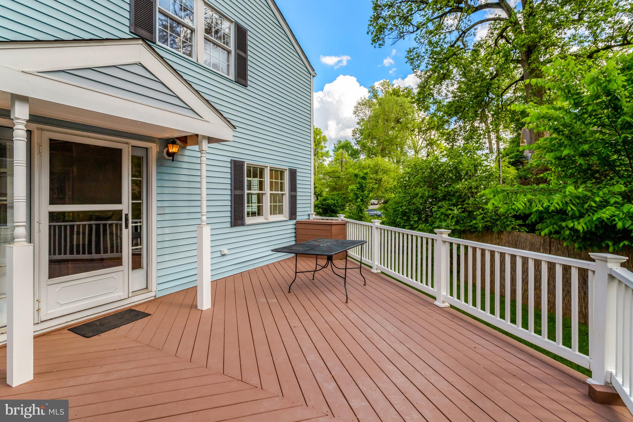 WAVERLY HILLS - Residential