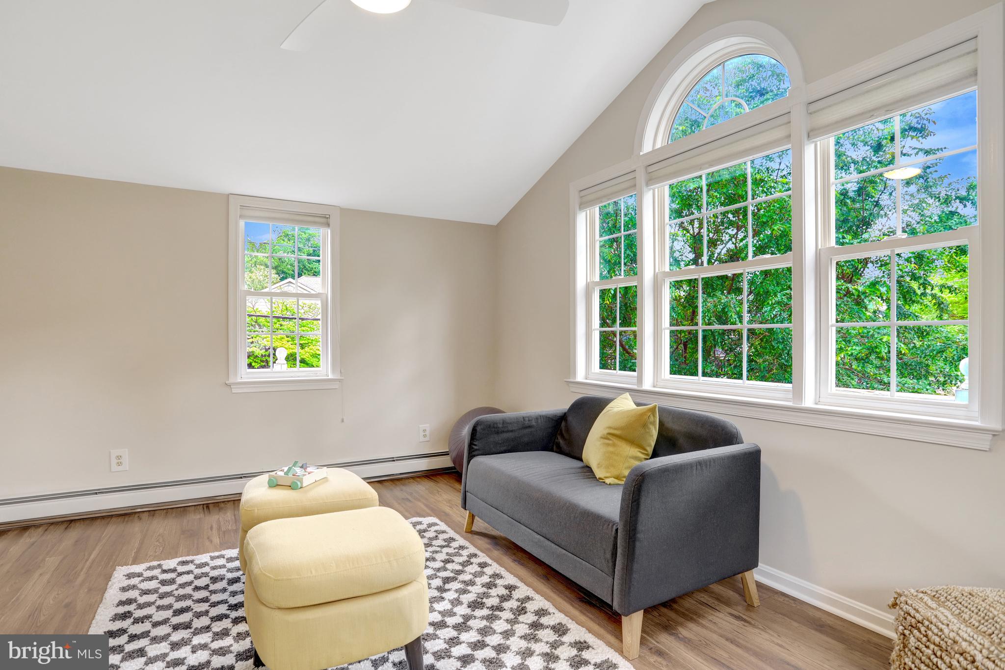 WAVERLY HILLS - Residential