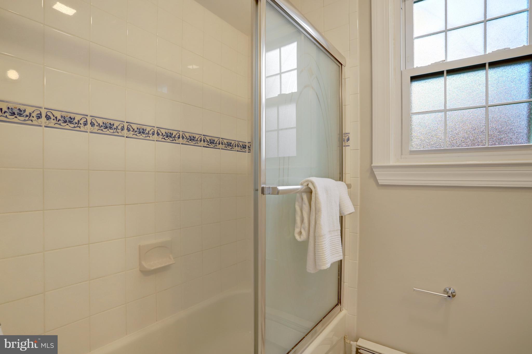 WAVERLY HILLS - Residential