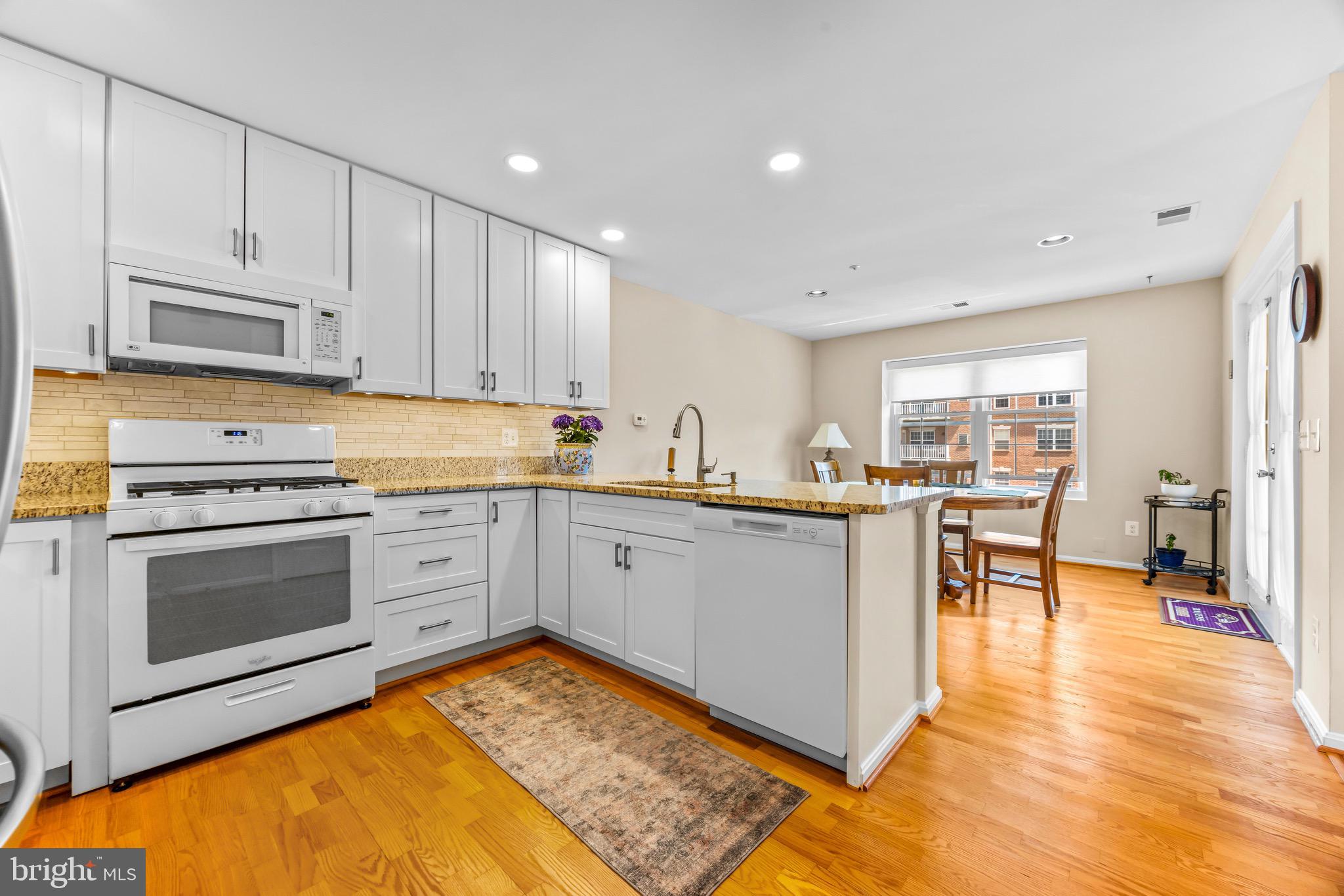 12110 TULLAMORE COURT 302