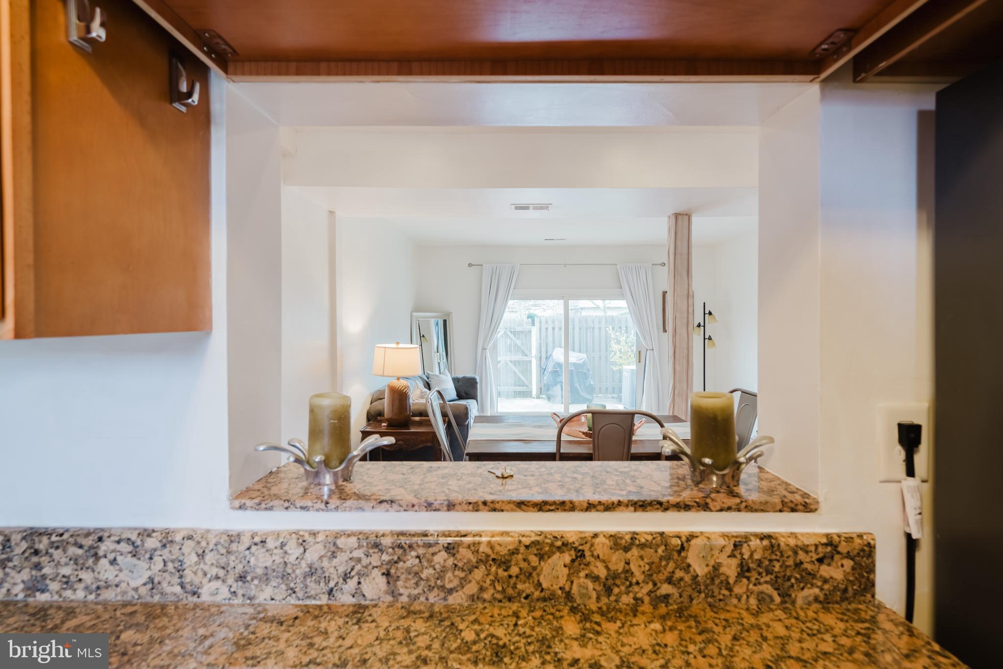 WILLIAMSBURG VIL - Residential