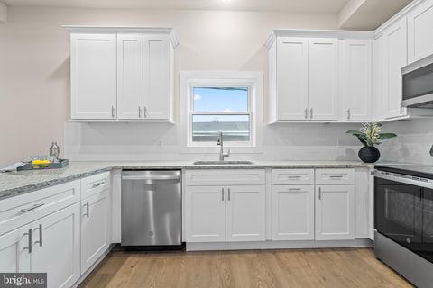 Tiny photo for 30 W Broad Street #SUITE 6, SOUDERTON, PA 18964 (MLS # PAMC2147424)