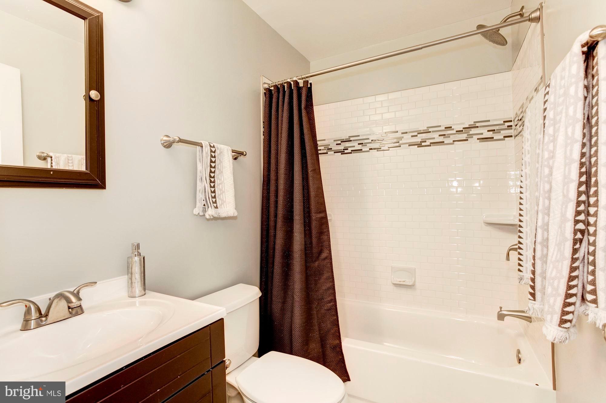 GLEN COVE - Residential