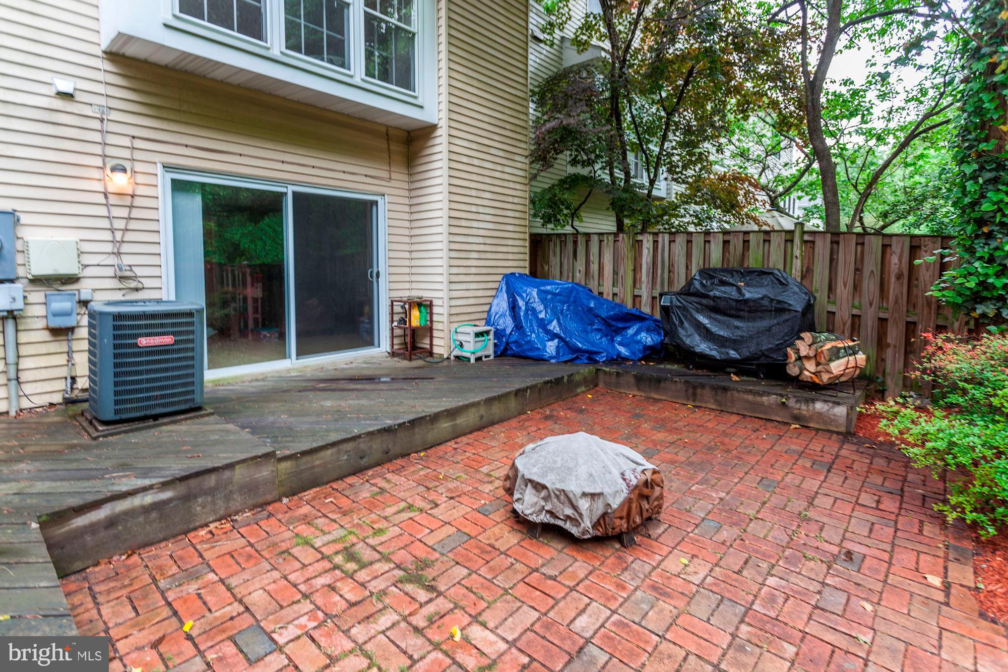 GLEN COVE - Residential