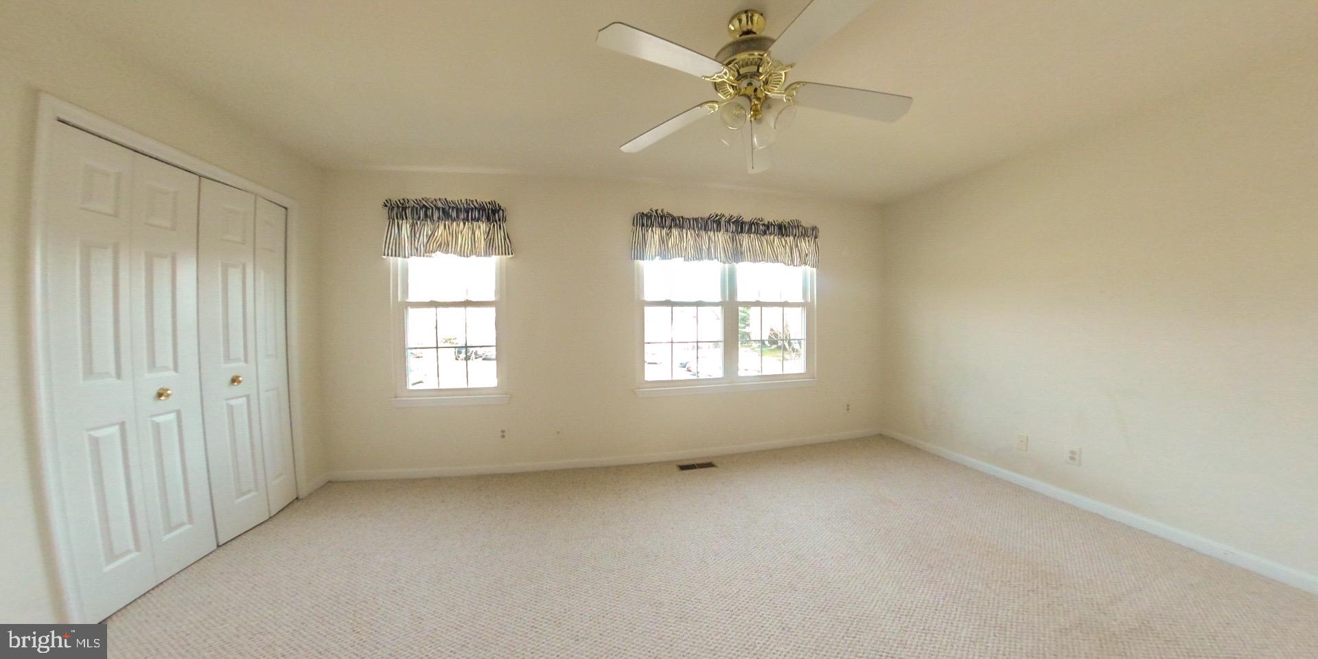 RIVER OAKS - Residential