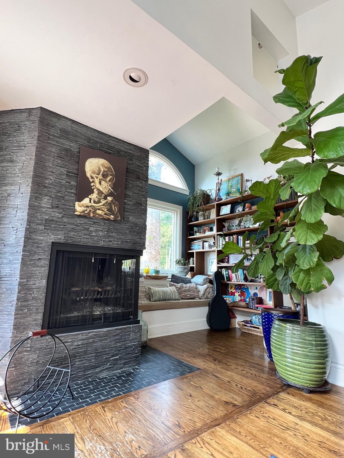 BROAD RUN FARMS - Residential Lease