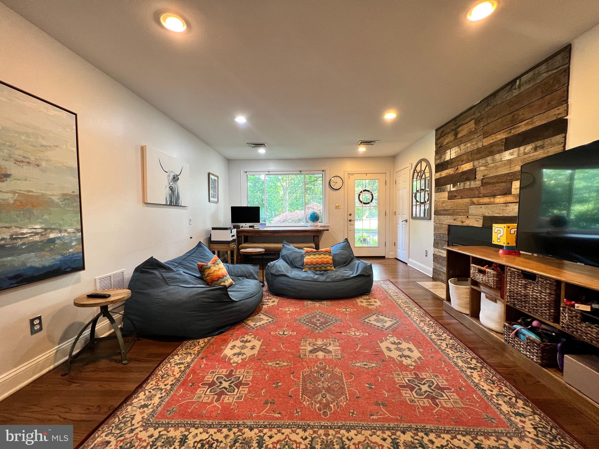 BROAD RUN FARMS - Residential Lease